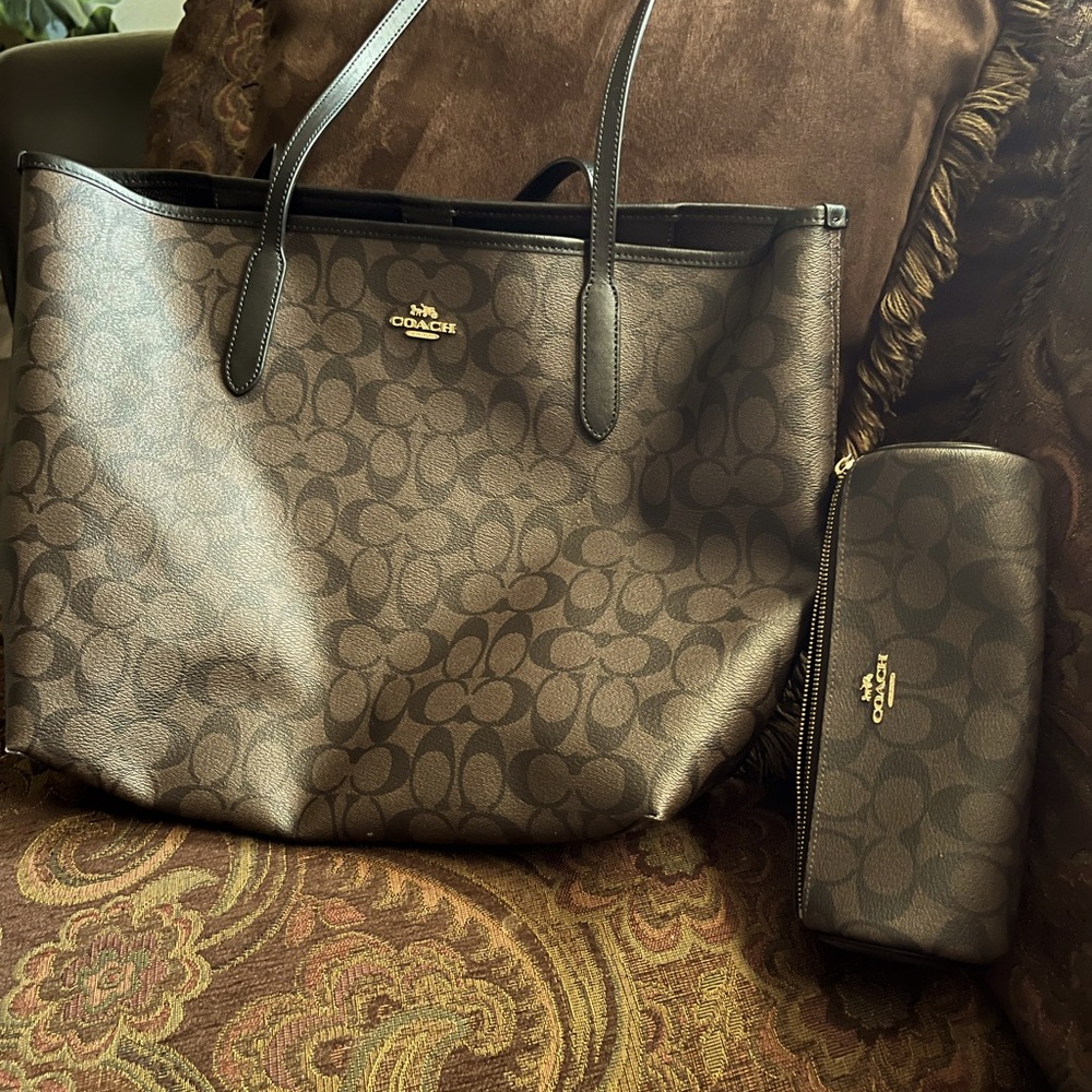 Coach tote with makeup pouch